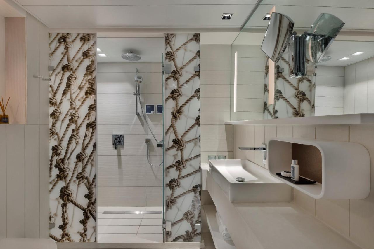 Port Tower By Isrotel Design Tel Aviv Ngoại thất bức ảnh